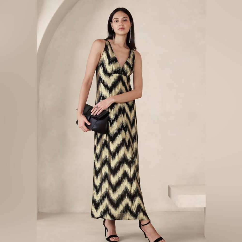 Banana Republic - LUREX CHEVRON MAXI DRESS - Size 2